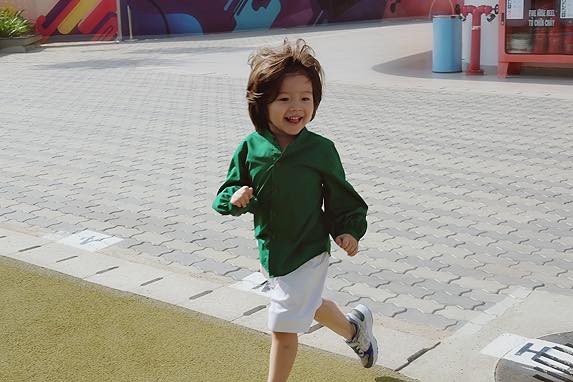 Chồng Tây vừa bị lộ danh tính, Elly Trần lại tiết lộ câu chuyện gia đình đầy bất ngờ-2