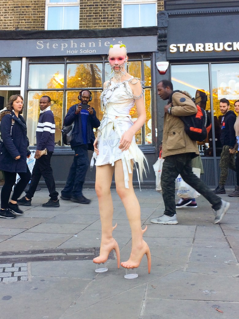 Boots Gà chín cựa giá 200 triệu dành cho các nàng muốn làm Mị Nương thời hiện đại-2