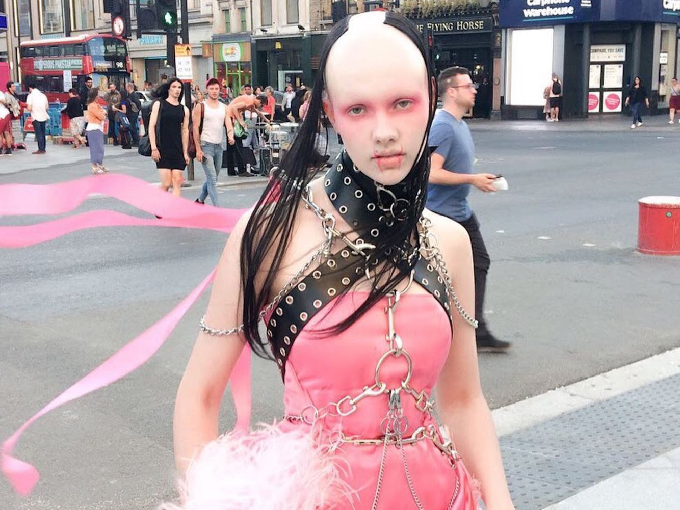 Boots Gà chín cựa giá 200 triệu dành cho các nàng muốn làm Mị Nương thời hiện đại-3