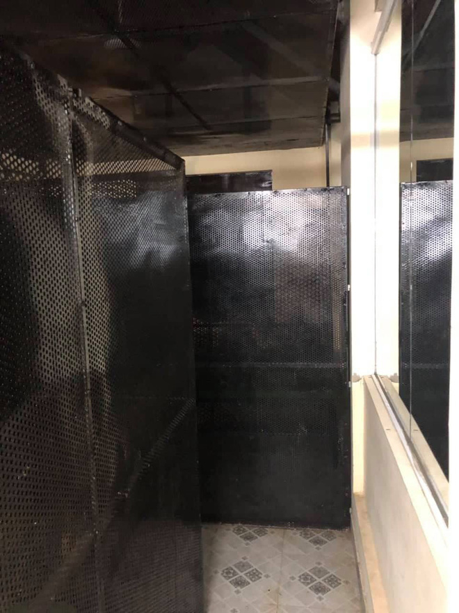 Động spa bị đột kích ở Sài Gòn dùng lồng sắt, dây xích để tạo cảm giác mạnh-1