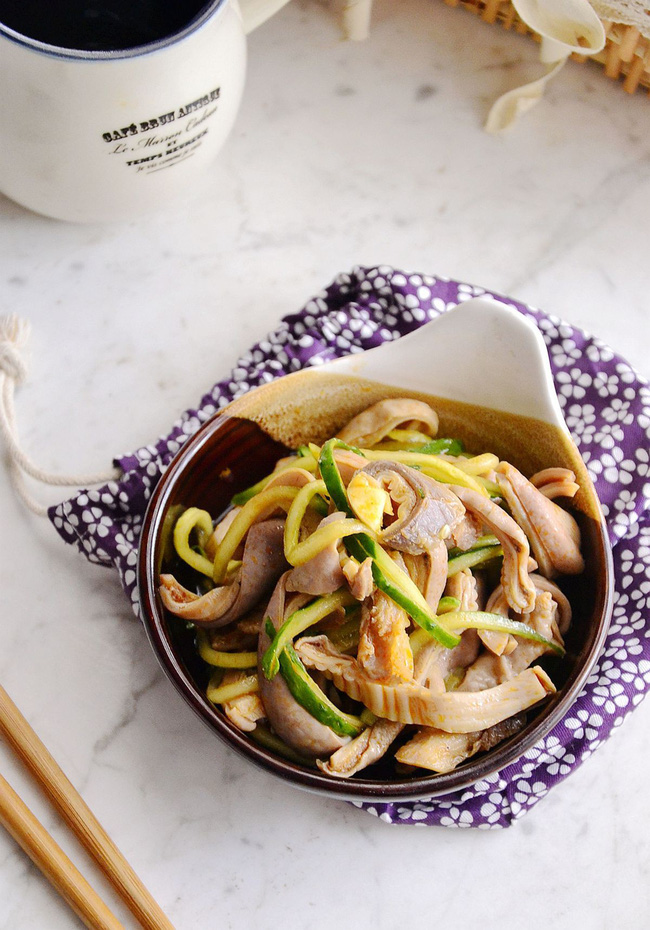 Cuối tuần rồi học ngay cách làm dạ dày heo trộn giòn ngon nịnh chồng thôi các mẹ ơi-6