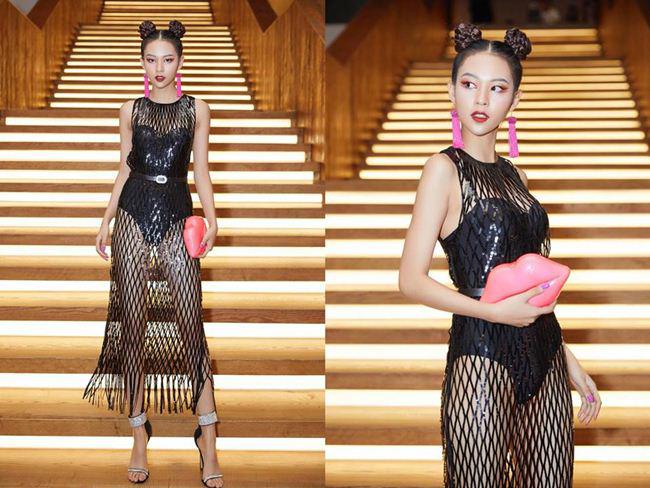 Tròn mắt” trước 1001 kiểu mặc xuyên thấu mỏng như tờ giấy của mỹ nhân Việt-6