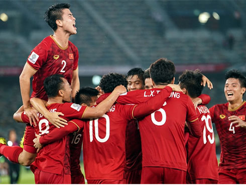 Cơn bão đỏ quét qua nhà Quang Hải trước đại chiến Việt Nam - Iran-10