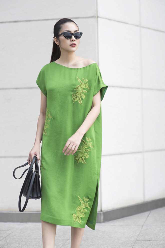 Ở ẩn đã lâu, Hà Tăng vẫn đẹp bất chấp thời gian, gây ngẩn ngơ khi sải bước nhẹ nhàng xuống phố-1
