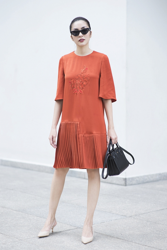 Ở ẩn đã lâu, Hà Tăng vẫn đẹp bất chấp thời gian, gây ngẩn ngơ khi sải bước nhẹ nhàng xuống phố-11