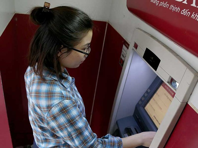 25 triệu thẻ ATM phải làm lại, toàn bộ máy ATM thay đổi-1