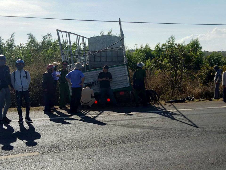 Xe tải đâm 3 chị em tử vong ở Gia Lai: Tiếng khóc thảm thiết nhà cô dâu tương lai-3