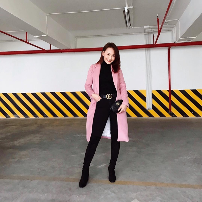 Diệp Lâm Anh diện jumpsuit xuyên thấu khoe ngực phồn thực đối lập Kỳ Duyên kín đáo, sang xịn mịn-5