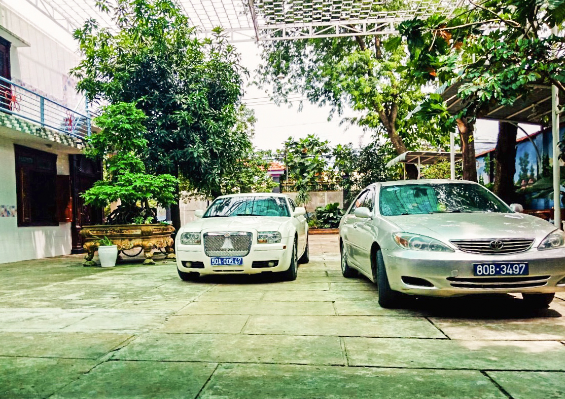 Nữ giám đốc đi siêu xe biển xanh bị tố lừa đảo 40 tỷ từ nhiều người-2