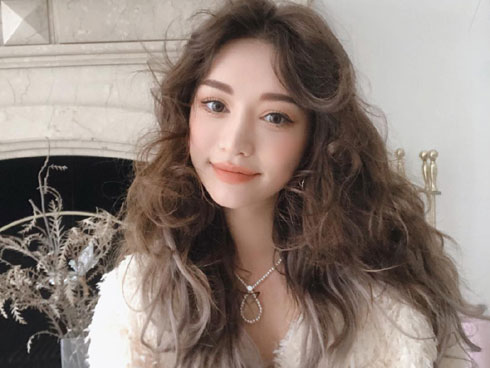 Thời trang chất hơn gái xịn của Nhật Hà - người kế nhiệm Hương Giang tại HH Chuyển giới 2019-15