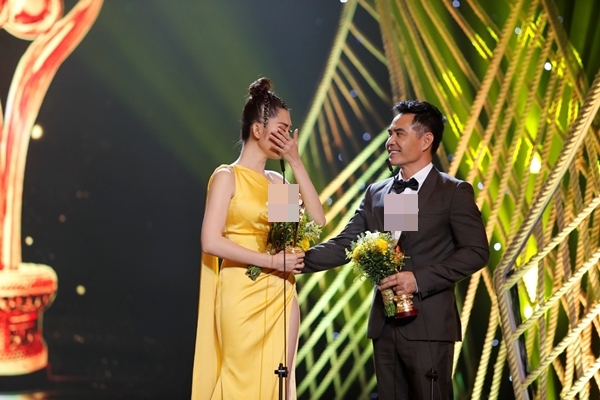 Mặc kệ khán giả tẩy chay, Gạo nếp gạo tẻ vẫn thắng lớn với 4 giải thưởng tại Mai Vàng 2019-6