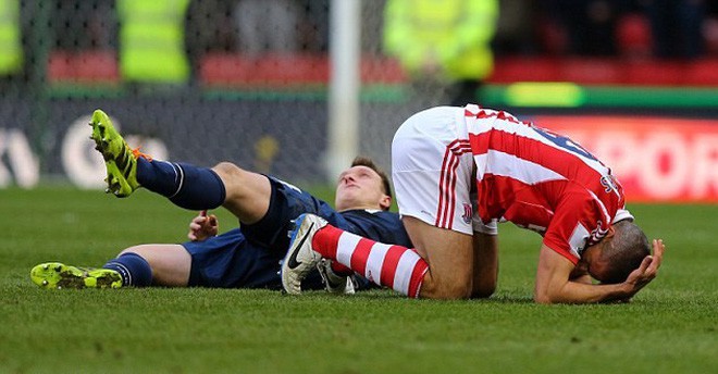 Những cầu thủ trên thế giới từng bị mất trí nhớ tạm thời và hệ lụy-4