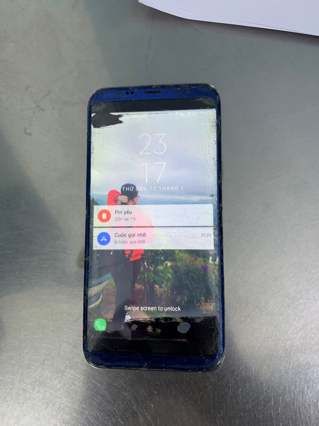 Thanh niên đi cướp giật khóc nghẹn xin về chăm vợ sắp sinh-3