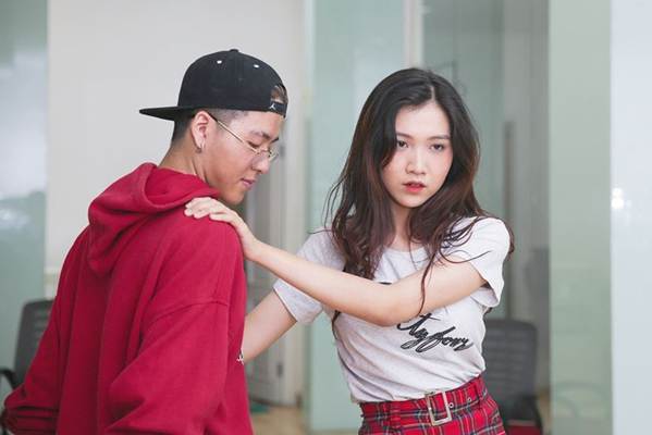 Mặt mộc đời thường xinh đẹp của tân nữ hoàng chuyển giới Việt Nam-6