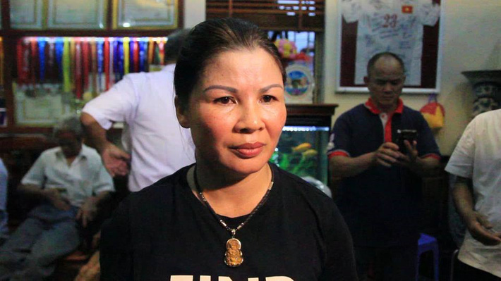 Nếu thầy trò HLV Park Hang Seo có sẩy chân, hãy nhớ đằng sau họ còn những người phụ nữ-3