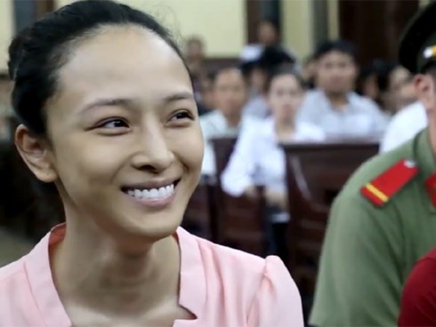 Hoa hậu Phương Nga vẫn chưa thoát trách nhiệm hình sự