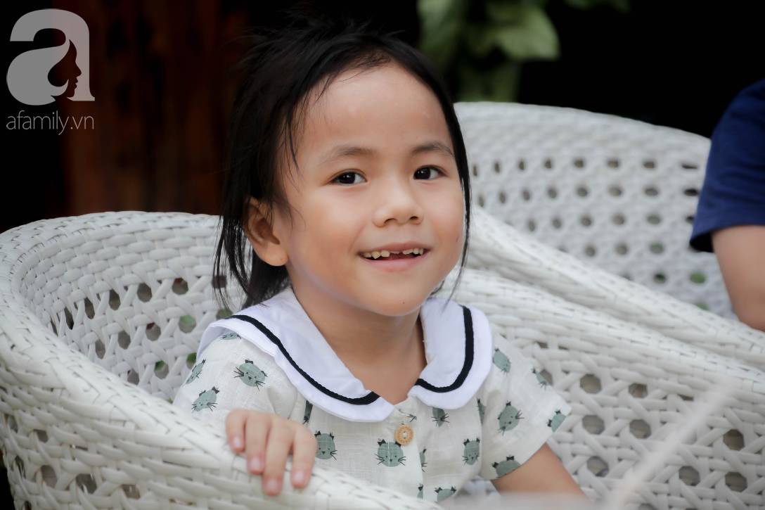 Hình ảnh mới nhất của Pàng - Em bé Mường Lát bố mẹ mất sớm, không có quần áo ngồi bệt giữa trời giá rét-4