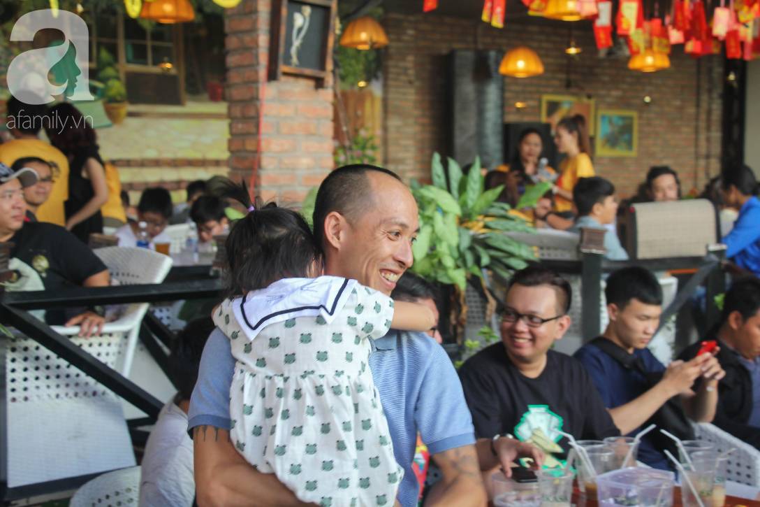 Hình ảnh mới nhất của Pàng - Em bé Mường Lát bố mẹ mất sớm, không có quần áo ngồi bệt giữa trời giá rét-12