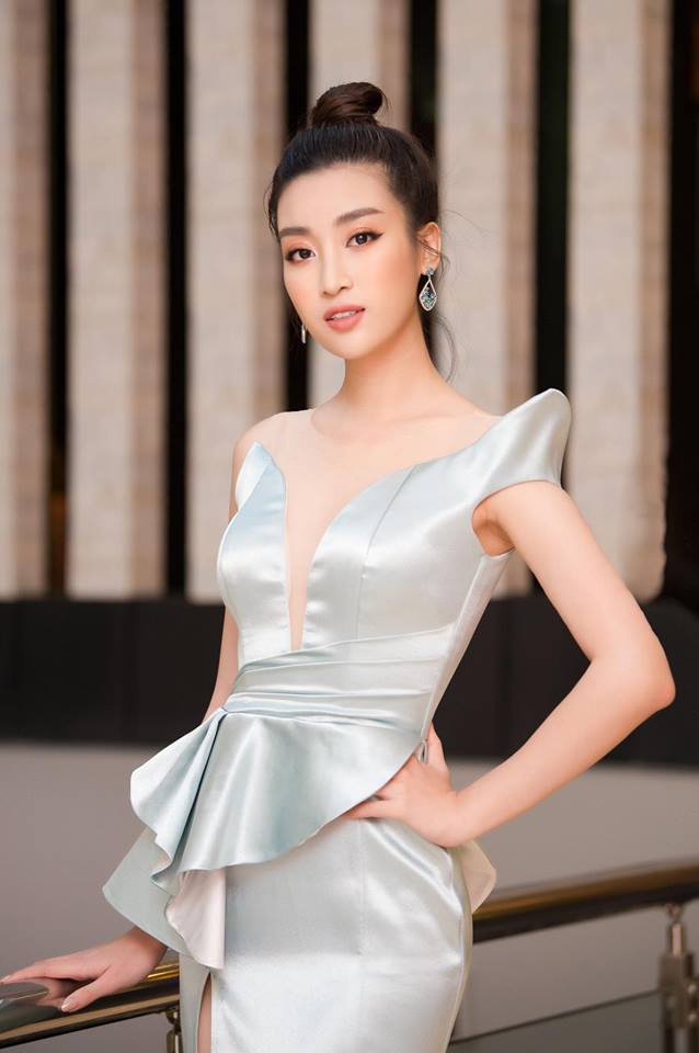 Hoa hậu Đỗ Mỹ Linh mê hoặc với tóc búi cao đầy thần thái-2