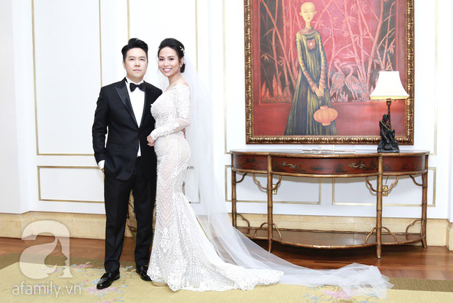 Cận cạnh vợ trẻ 9x da nâu miệng rộng của Lê Hiếu trong đám cưới hạng sang hạn chế khách mời-2