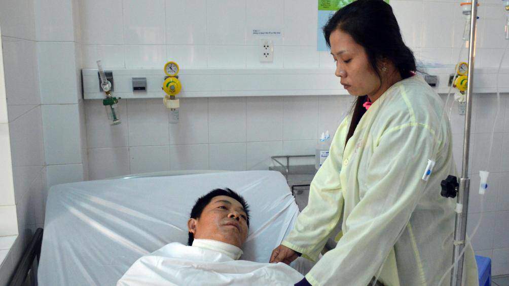 Tài xế taxi kể lại giây phút kinh hoàng bị người lạ cứa cổ” trong đêm-1