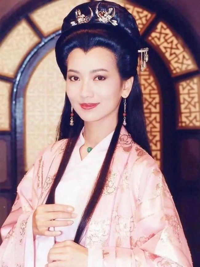 Ở tuổi 64, Bạch Nương Tử Triệu Nhã Chi vẫn trẻ trung như khoảng thời điểm 30 năm trước-1