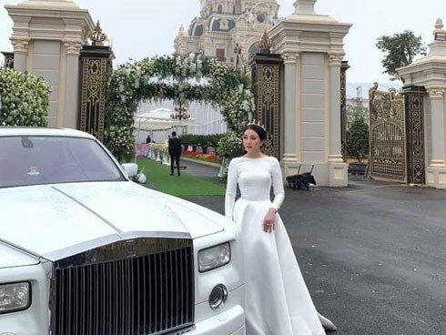 Nhan sắc lộng lẫy, gia thế đáng gờm của cô dâu sống trong lâu đài, đám cưới ngập vàng ở Nam Định