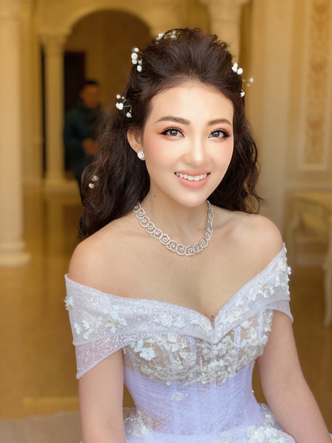 Nhan sắc lộng lẫy, gia thế đáng gờm của cô dâu sống trong lâu đài, đám cưới ngập vàng ở Nam Định-7