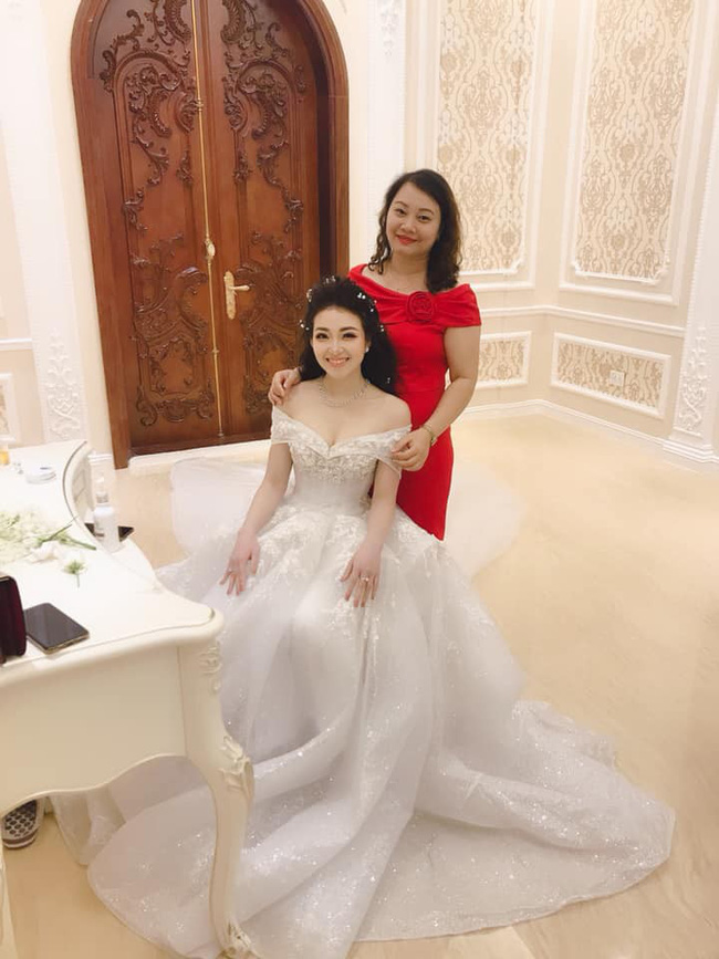 Nhan sắc lộng lẫy, gia thế đáng gờm của cô dâu sống trong lâu đài, đám cưới ngập vàng ở Nam Định-10