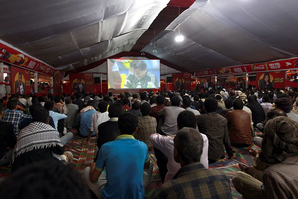 Asian Cup 2019: Đối thủ của ĐT Việt Nam là những người lái taxi, shipper và tập luyện ở bãi rác-2
