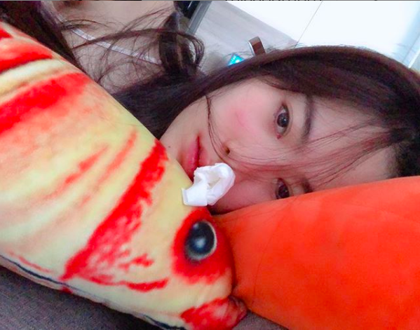 Minh Tiệp nhận gạch đá khi an ủi Nam Em: Cũng may cho em không yêu phải mấy chú hề, không thì còn mệt nữa-3