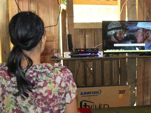 Nổ bình gas mini khi đang ăn lẩu, 3 nam thanh niên nhập viện-2