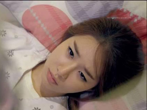 Trước hôn lễ hai ngày, anh hàng xóm mang bó hồng đến cầu hôn tôi ngay trước mặt chồng sắp cưới!!!-3