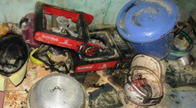 Nổ bình gas mini khi đang ăn lẩu, 3 nam thanh niên nhập viện-1