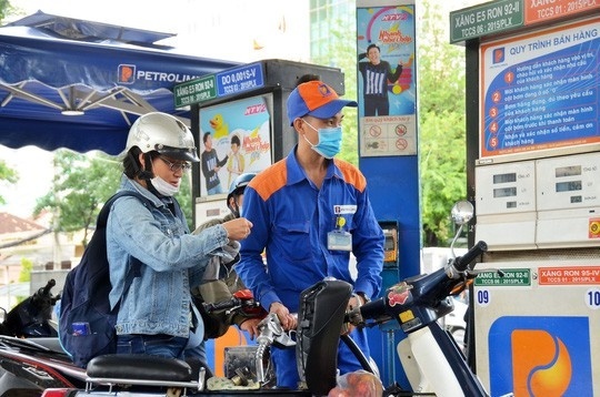 Hôm nay 16/1, xăng tăng giá lần đầu tiên 2019-1