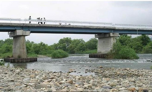 Hai đứa trẻ vô tội bị giết rồi vứt xác dưới chân cùng 1 cây cầu, thủ phạm là người nằm mơ không ai ngờ-4