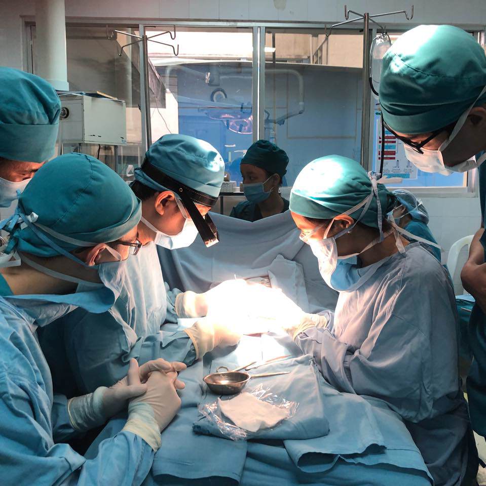 Sinh ra là con trai nhưng cậu bé phải tiểu ngồi, 14 năm sau gia đình mới biết nguyên nhân-2