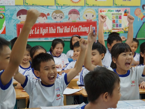 Đề xuất lương giáo viên ngang lực lượng vũ trang: Hợp lý hay vô lý?-1