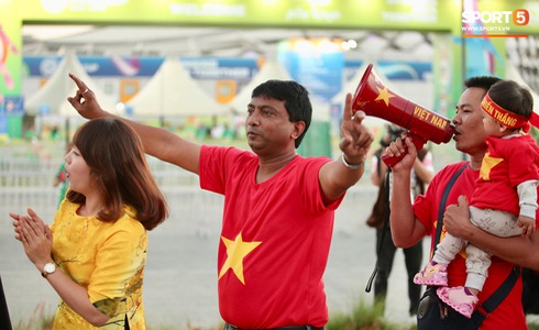 Việt Nam vs Yemen: Công Phượng, Xuân Trường đá chính, Văn Hậu chơi trung vệ-22