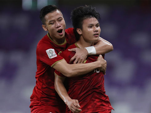 Công Phượng thay giày đổi vận giữa trận đấu Việt Nam và Yemen-8