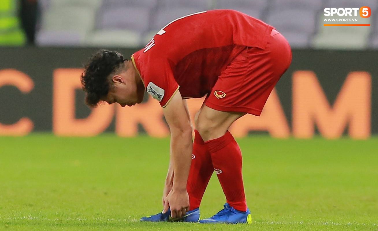 Công Phượng thay giày đổi vận giữa trận đấu Việt Nam và Yemen-5