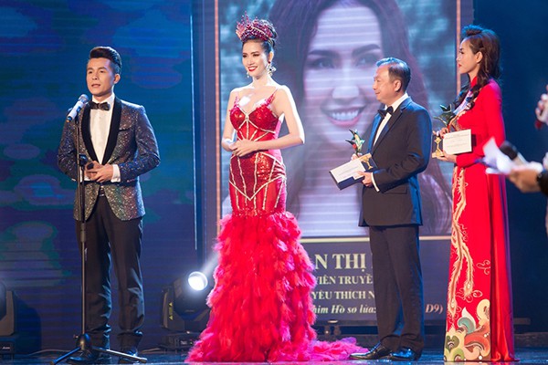 Cuộc sống giàu sang của mỹ nhân thi 7 lần mới đăng quang hoa hậu-10