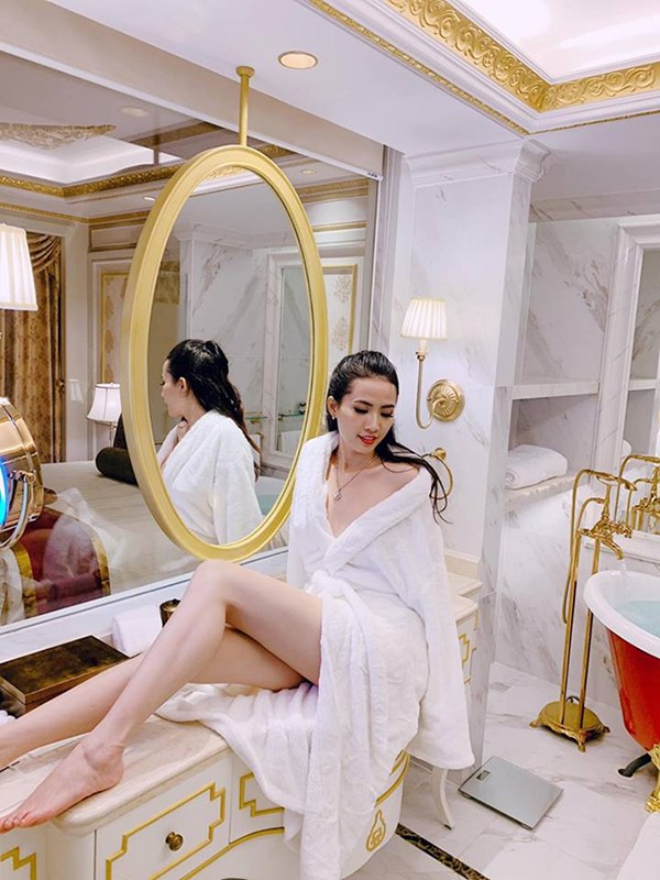 Cuộc sống giàu sang của mỹ nhân thi 7 lần mới đăng quang hoa hậu-3