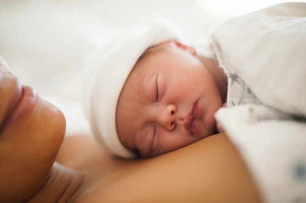 Vì một câu viết lên facebook khi bị dồn nén ức chế sau sinh, tôi khiến cả nhà chồng giận lẫy không thèm thăm cháu-2