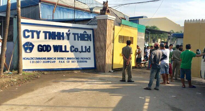 Người đàn ông nằm chết bên vũng máu trong công ty-2