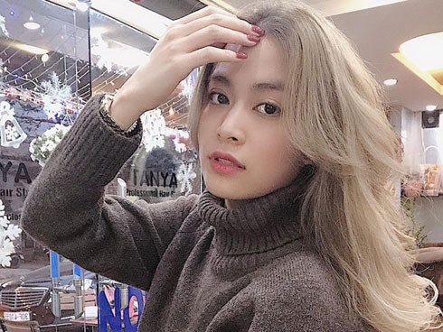 Tết gần kề, Hoàng Thùy Linh đổi hẳn 3 màu tóc, màu nào cũng sang chảnh như gái Tây