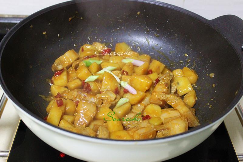 Kho thịt lợn với nguyên liệu này, chẳng những ngon mà không bị béo, cả nhà ăn hết veo-3