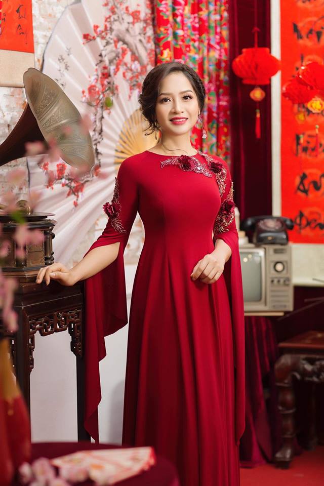 Diễn viên Diệu Thảo Phía trước là bầu trời e ấp như thiếu nữ trong bộ hình đón Tết-1