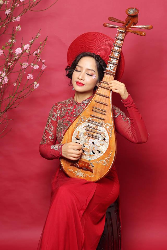 Diễn viên Diệu Thảo Phía trước là bầu trời e ấp như thiếu nữ trong bộ hình đón Tết-3