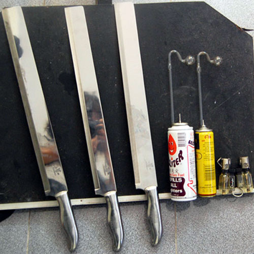 Cứ tiện tay cất dao kéo thế này, bảo sao cả nhà cứ ốm yếu dặt dẹo, vận may cả đời không ghé cửa-2